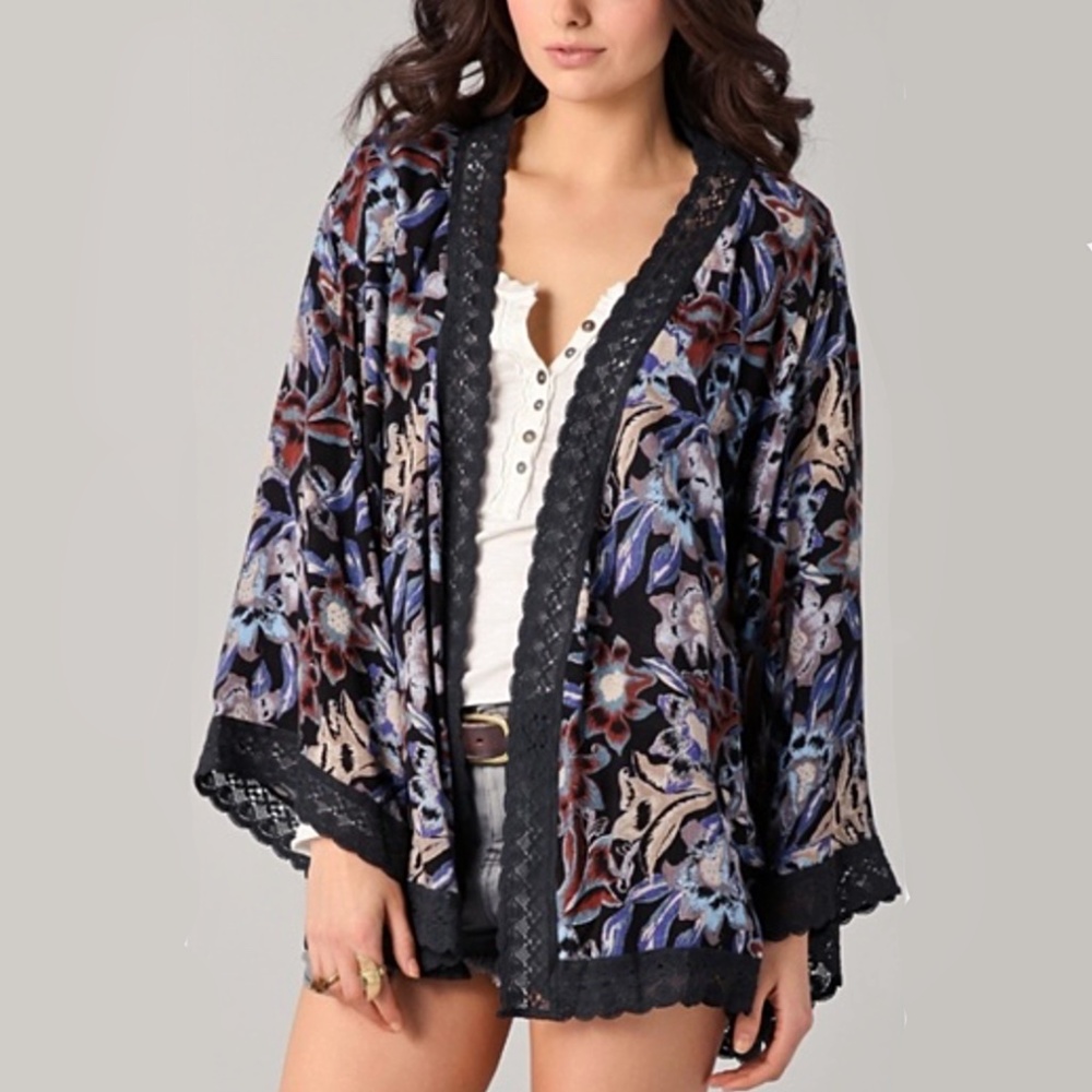 FREE PEOPLE - Dark Floral Crochet Lace Trim Open Front Kimono Cardigan - Large